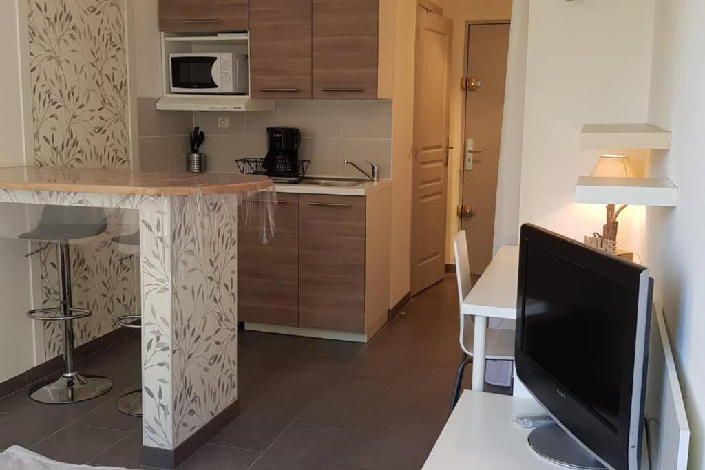 Apartamento Cosy flat Bussy-Saint-Georges Exterior foto