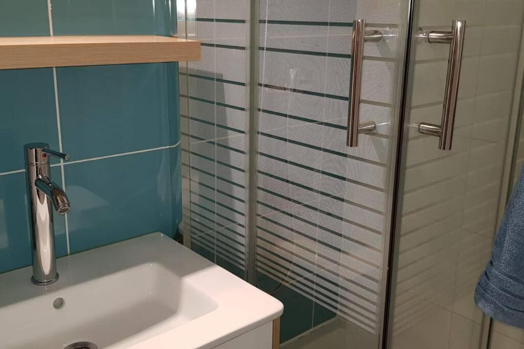 Apartamento Cosy flat Bussy-Saint-Georges Exterior foto